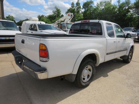 Used 2004 Toyota Tundra SR5 RWD image 4