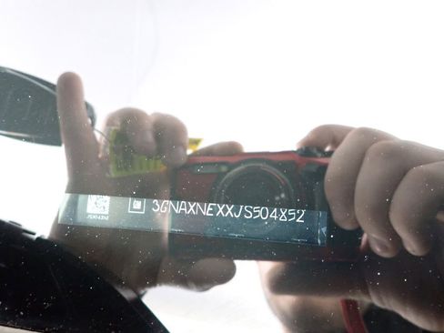 Used 2018 Chevrolet Equinox Premier image 39