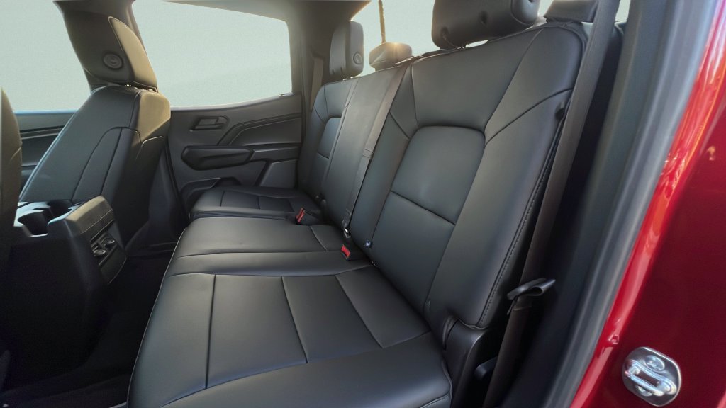 Used 2025 Chevrolet Colorado Trail Boss AWD/4WD image 11