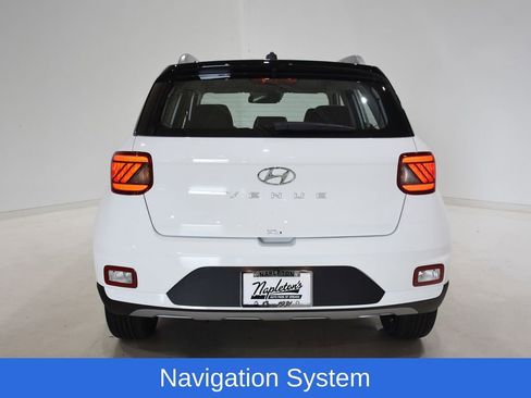 New 2025 Hyundai Venue Limited image 5