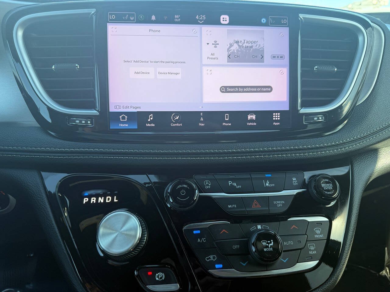 Used 2023 Chrysler Pacifica Limited w/ Uconnect Theater Family Group AWD/4WD image 34