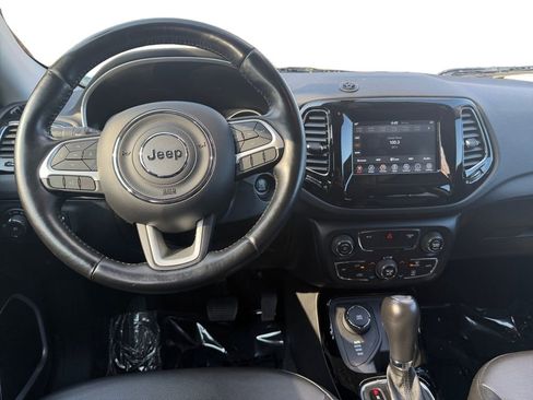 Used 2021 Jeep Compass Latitude AWD/4WD image 10