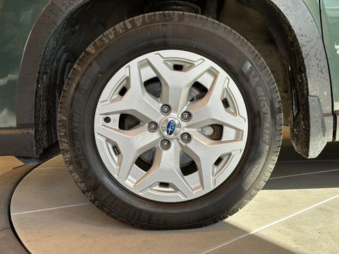 Used 2022 Subaru Forester w/ Popular Package #1 AWD/4WD image 25