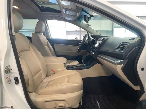Used 2015 Subaru Outback 3.6R Limited image 21