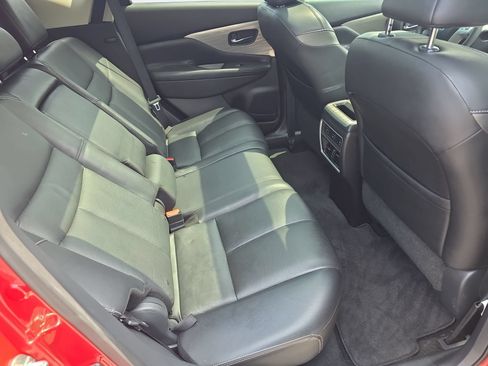Used 2017 Nissan Murano Platinum w/ Platinum Technology Package FWD image 11