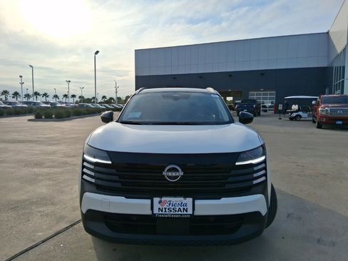 New 2026 Nissan Kicks SV image 2