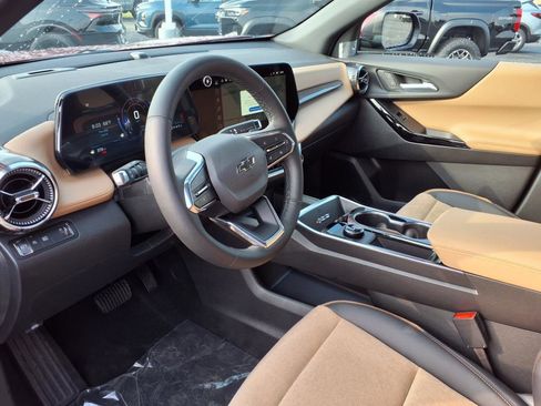 New 2026 Chevrolet Equinox ACTIV w/ Safety and Technology Package image 11