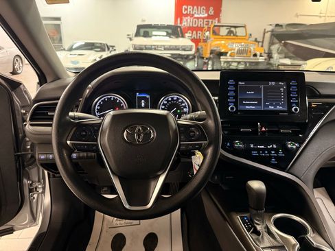 Used 2022 Toyota Camry LE image 43