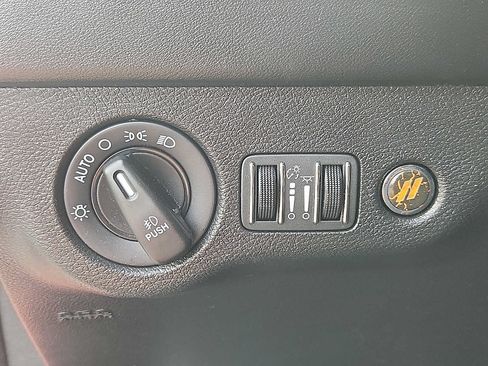 Used 2019 Dodge Charger Scat Pack w/ Daytona Edition Group RWD image 22