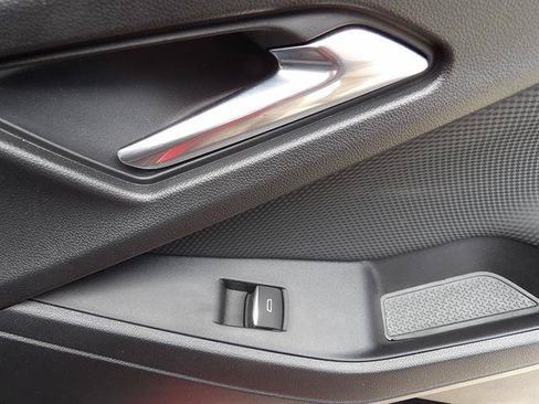 Certified 2025 Chevrolet Equinox RS w/ Safety and Technology Package AWD/4WD image 39