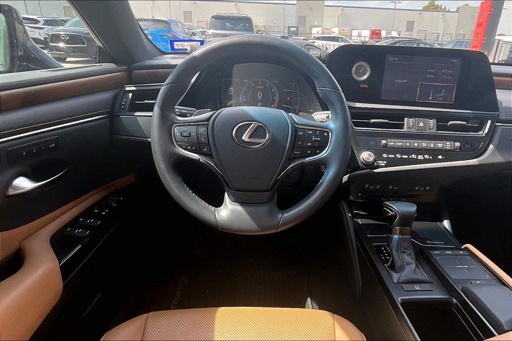 Used 2022 Lexus ES 350 w/ Premium Package FWD image 6