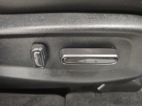 Used 2022 Honda CR-V Touring image 38