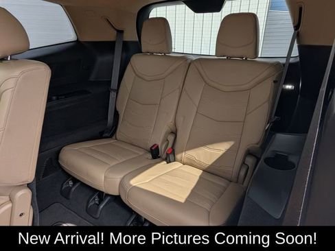 Certified 2022 Cadillac XT6 Premium Luxury w/ Platinum Package AWD/4WD image 4