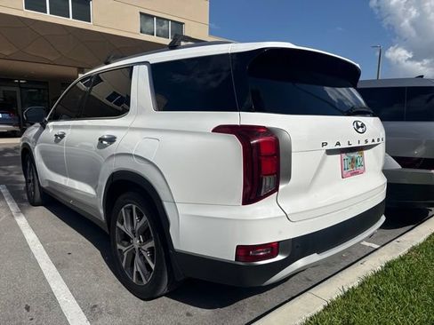 Used 2022 Hyundai Palisade SEL w/ Premium Package FWD image 7