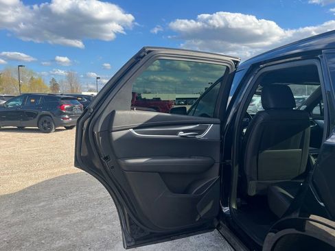 Used 2024 Cadillac XT5 Sportv w/ LPO, Floor Liner Package AWD/4WD image 27