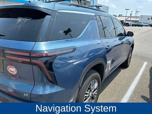 Used 2024 Chevrolet Traverse LT w/ Trailering Package FWD image 4