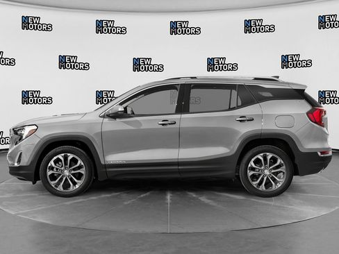 Used 2019 GMC Terrain SLT w/ Preferred Package AWD/4WD image 2