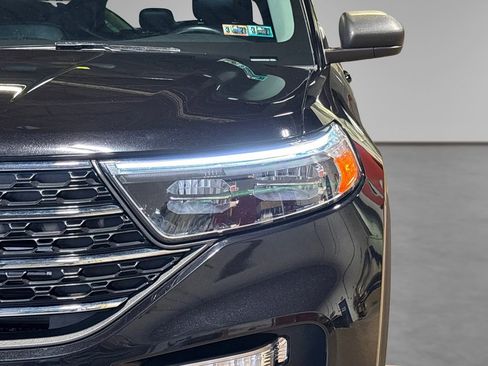 Used 2024 Ford Explorer XLT w/ Equipment Group 202A image 21