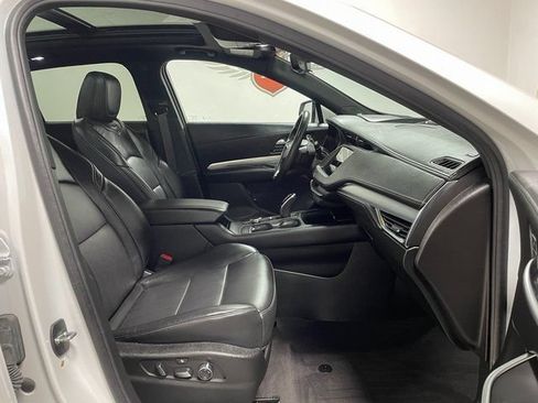 Used 2022 Cadillac XT4 Premium Luxury w/ Sun And Sound Package AWD/4WD image 23