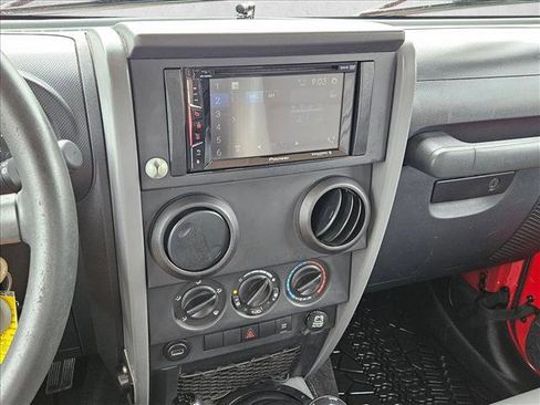 Used 2009 Jeep Wrangler X AWD/4WD image 13