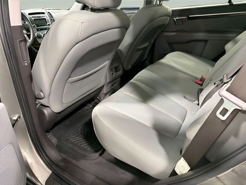 Used 2011 Hyundai Santa Fe GLS FWD image 28