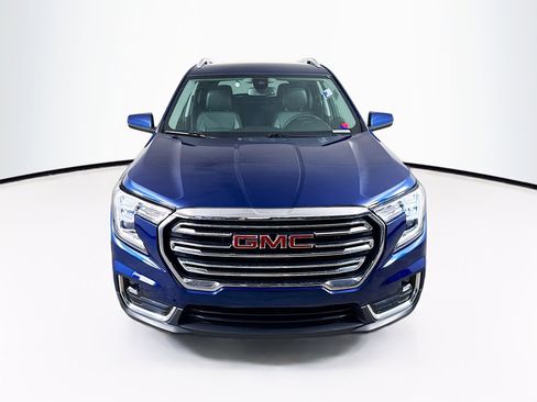 Used 2023 GMC Terrain SLT FWD image 3