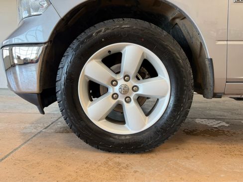 Used 2023 RAM 1500 Classic SLT AWD/4WD image 8