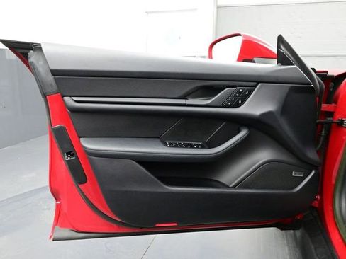 Certified 2022 Porsche Taycan 4S image 7