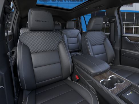 New 2026 GMC Acadia Denali w/ Super Cruise Package FWD image 17