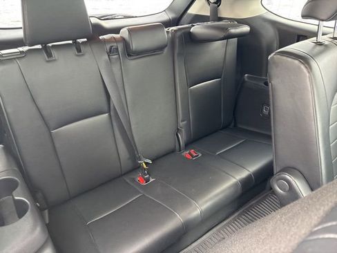 Certified 2023 Toyota Highlander XLE image 18