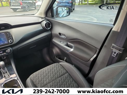 Used 2022 Nissan Kicks SV FWD image 17