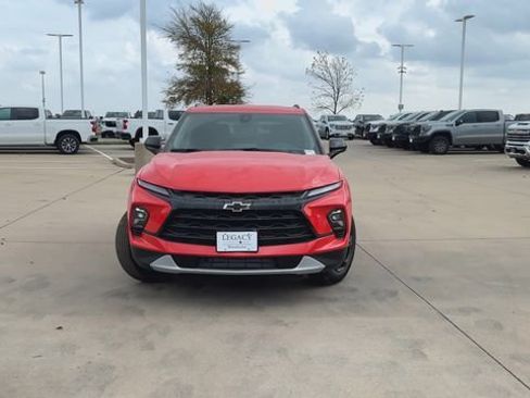 New 2026 Chevrolet Blazer LT w/ Convenience Package FWD image 3