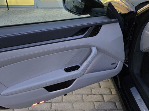 Used 2021 Porsche 911 Targa 4 image 11