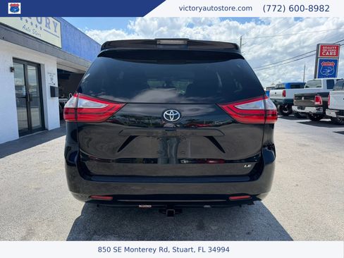 Used 2019 Toyota Sienna LE FWD image 7