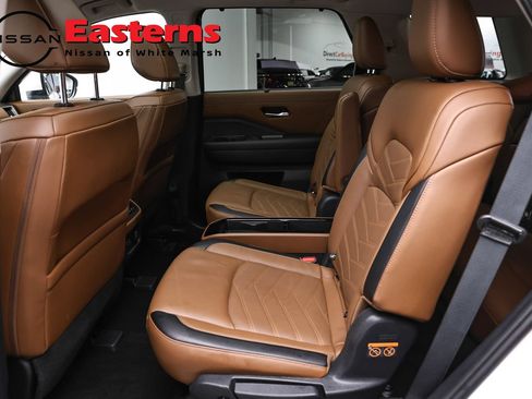 Used 2023 Nissan Pathfinder Platinum AWD/4WD image 22