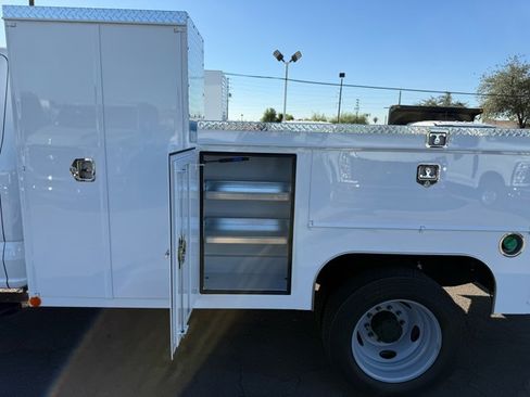 New 2026 Ford F550 4x4 SuperCab Super Duty image 15