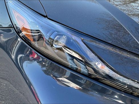 Used 2025 Toyota Camry SE FWD image 26