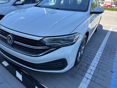 Used 2024 Volkswagen Jetta SE