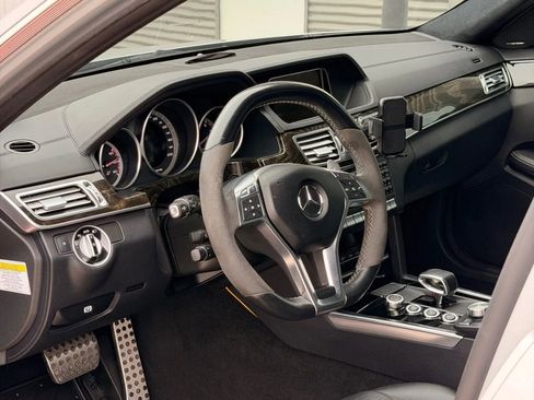 Used 2014 Mercedes-Benz E 63 AMG S-Model image 16