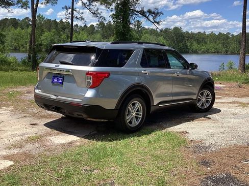 Used 2020 Ford Explorer XLT w/ Class III Trailer Tow Package RWD image 4