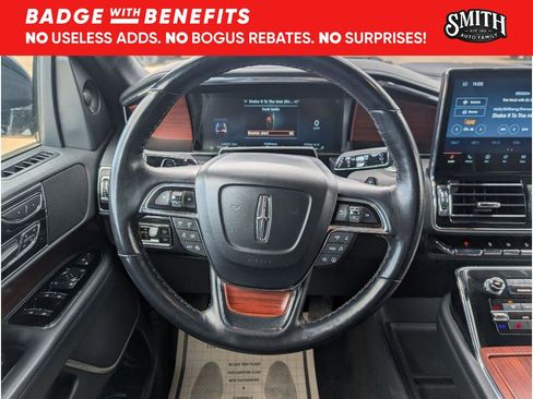 Used 2022 Lincoln Navigator L Reserve image 11