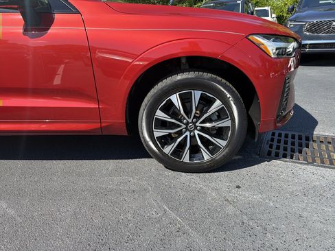 Certified 2024 Volvo XC60 B5 Core w/ Protection Package AWD/4WD image 46