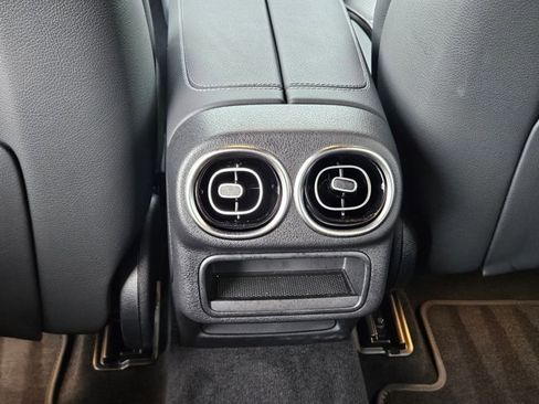 Certified 2026 Mercedes-Benz GLC 300 image 17