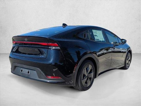 New 2026 Toyota Prius LE image 2