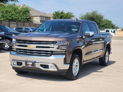 Used 2019 Chevrolet Silverado 1500 LTZ w/ Safety Package AWD/4WD image 12