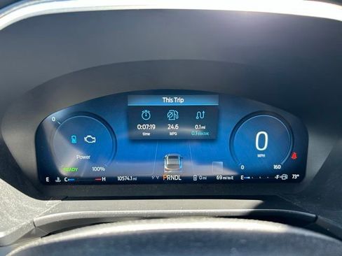 Used 2025 Ford Escape SE w/ PHEV Premium Package FWD image 2