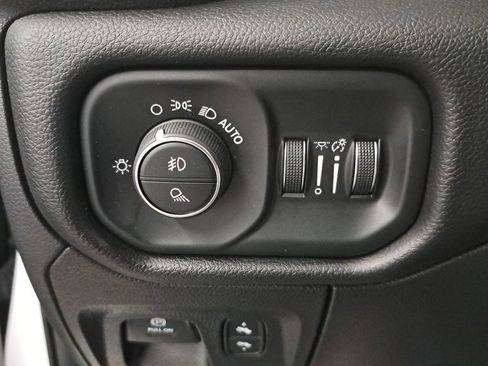 Certified 2022 RAM 1500 Laramie image 26