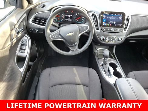 Used 2024 Chevrolet Malibu LT image 11