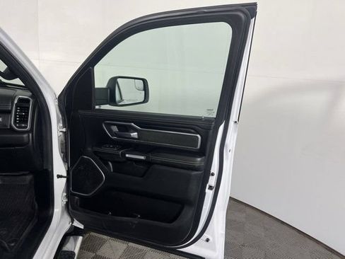 Used 2023 RAM 1500 Laramie AWD/4WD image 30