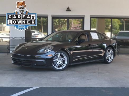 Used 2019 Porsche Panamera RWD image 1
